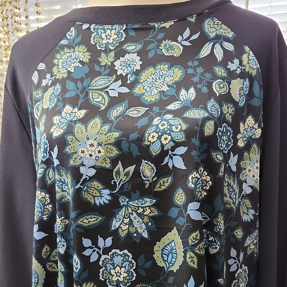 Jason Wu Navy and Black Floral Crewneck Sweater - Picture 2 of 5